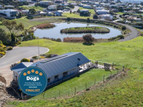 Lake & Reserve Front Bird Haven - 3BR, Port Elliot